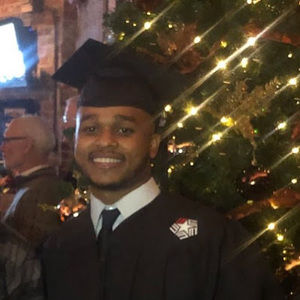 Meet your Posher, Devonte